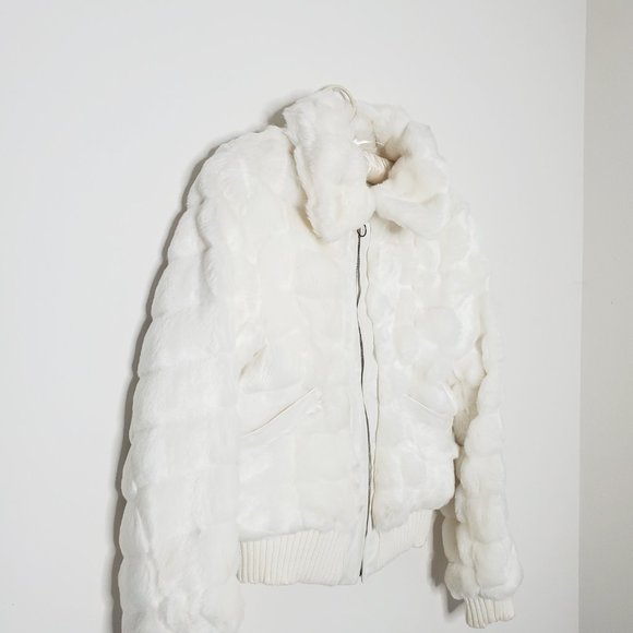 Jennyfer J Faux Fur Ivory Cream Jacket - Picture 4 of 9